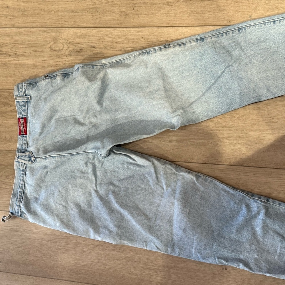 High-Rise Light Blue Women's Jeans - Sculpted Knee Detail - Picture 3 of 7